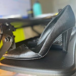 Rebecca Minkoff Black Iridescent heels